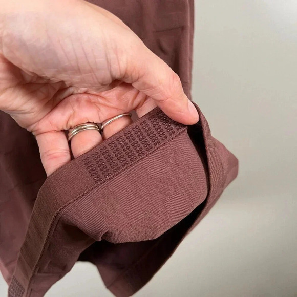 Athleta Momentum Logo Tank Top Size Small Hearth Rose Athletic Running Workout - Picture 6 of 10